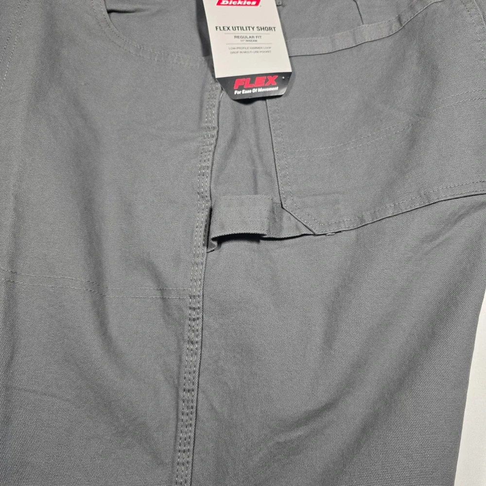 Genuine Dickies Flex Utility Shorts Mens 42 Gray Regular Fit 11 Inseam Work Wear